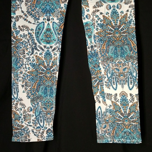 Paisley Skinny Jeans - Picture 5 of 6